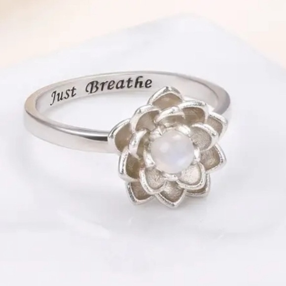 no brand Jewelry - Silver Lotus Flower Ring